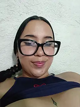 Snapshot of shantall_cute chatting on 07/02/26, 03:34 shantall cute online show from 07/02/26, 03:34