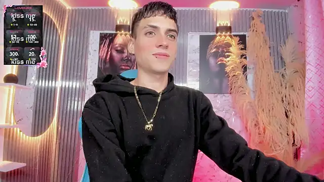 latino boyy  online show from 06/04/26, 09:25