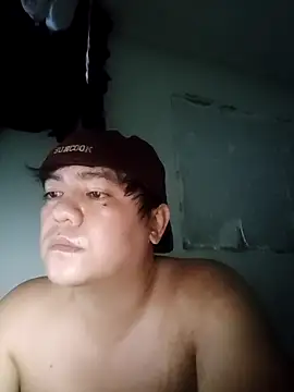 Snapshot of hotboyrider chatting on 06/17/26, 10:03 hotboyrider online show from 06/17/26, 10:03