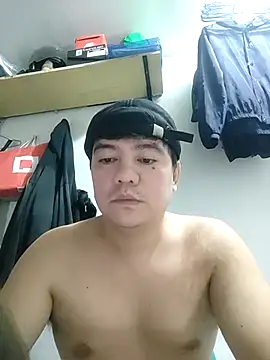 Snapshot of hotboyrider chatting on 07/10/26, 07:03 hotboyrider online show from 07/10/26, 07:03