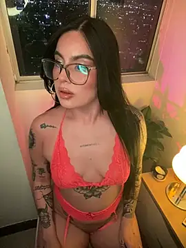 April sutra online show from 07/08/26, 12:03