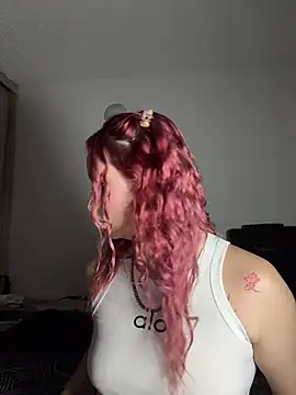 Snapshot of Sophia_LuxxX chatting on 05/30/26, 02:51 Sophia LuxxX online show from 05/30/26, 02:51