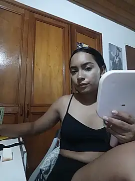xcleila online show from 05/31/26, 01:33