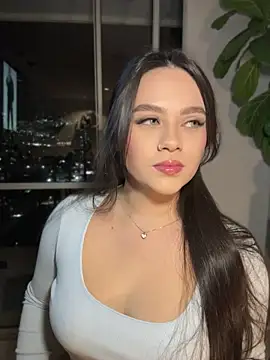 SarahRiveros online show from 06/25/26, 12:41