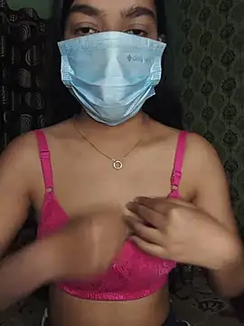 Snapshot of love_kaur chatting on 07/05/26, 04:14 love kaur online show from 07/05/26, 04:14