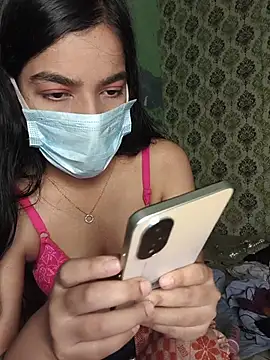 Snapshot of love_kaur chatting on 07/02/26, 04:40 love kaur online show from 07/02/26, 04:40