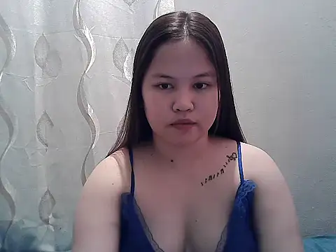 Snapshot of ThePrettySecret chatting on 07/03/26, 04:24 ThePrettySecret online show from 07/03/26, 04:24