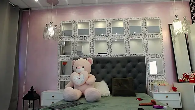 Snapshot of Kalyystra chatting on 06/03/26, 06:14 Kalyystra online show from 06/03/26, 06:14