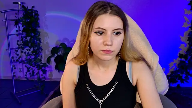 LilitEverly online show from 05/27/26, 12:01
