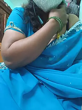 Tamil-kaviya98 online show from 06/19/26, 09:42
