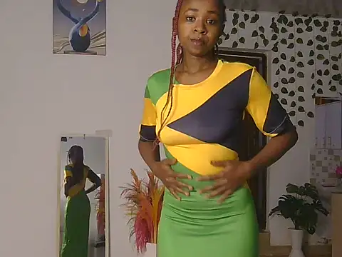 Snapshot of Skyy_Brown chatting on 06/17/26, 04:01 Skyy Brown online show from 06/17/26, 04:01