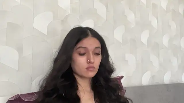 LisetteParajon online show from 07/11/26, 05:52