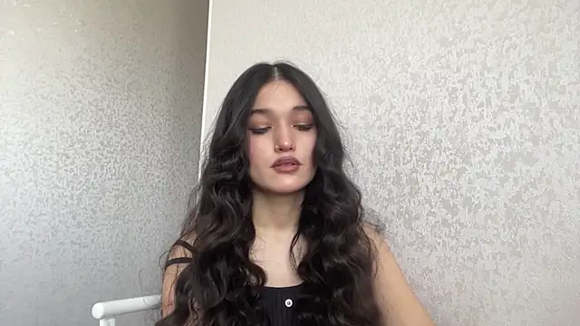 LisetteParajon online show from 07/07/26, 06:47