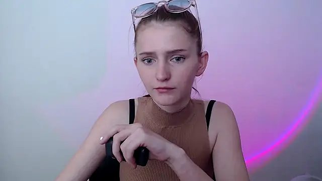 ViolaHot  online show from 05/27/26, 08:54