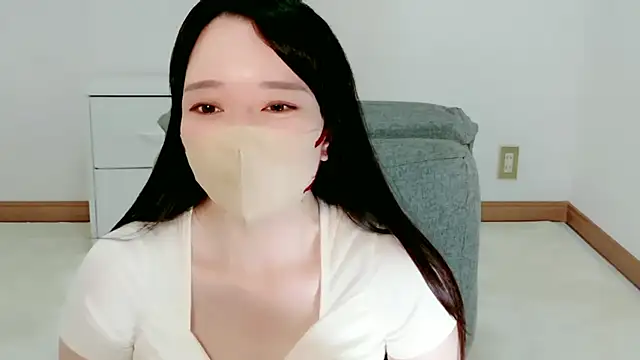Snapshot of Hikari__o00 chatting on 06/02/26, 02:33 Hikari o00 online show from 06/02/26, 02:33