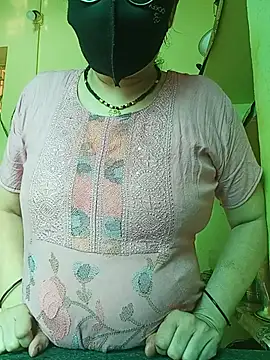 Snapshot of hi-bhabhi chatting on 06/01/26, 03:18 hi-bhabhi online show from 06/01/26, 03:18
