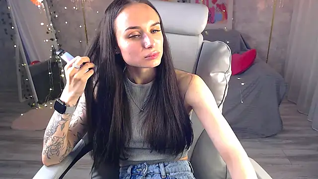 Snapshot of NicoleMerz chatting on 06/03/26, 02:29 NicoleMerz online show from 06/03/26, 02:29