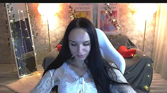 Snapshot of NicoleMerz chatting on 06/13/26, 07:12 NicoleMerz online show from 06/13/26, 07:12