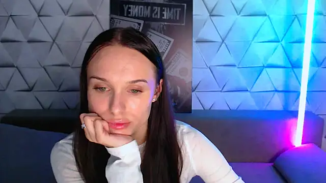 NicoleMerz online show from 05/28/26, 07:42