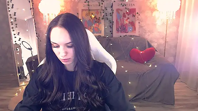 Snapshot of NicoleMerz chatting on 06/10/26, 03:35 NicoleMerz online show from 06/10/26, 03:35