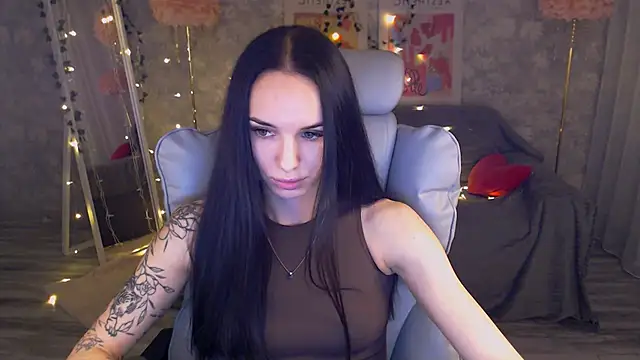 Snapshot of NicoleMerz chatting on 06/27/26, 06:14 NicoleMerz online show from 06/27/26, 06:14