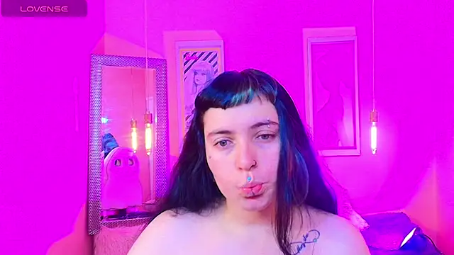 Snapshot of _sofia_smth_xx chatting on 07/19/26, 12:24 sofia smth xx online show from 07/19/26, 12:24