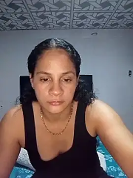 Snapshot of Cielo_777_ chatting on 06/21/26, 01:22 Cielo 777 online show from 06/21/26, 01:22