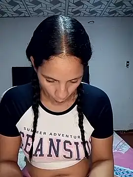 Snapshot of Cielo_777_ chatting on 06/17/26, 02:22 Cielo 777 online show from 06/17/26, 02:22