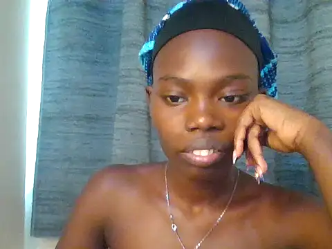 Snapshot of Sweet_quincy chatting on 07/09/26, 09:43 Sweet quincy online show from 07/09/26, 09:43