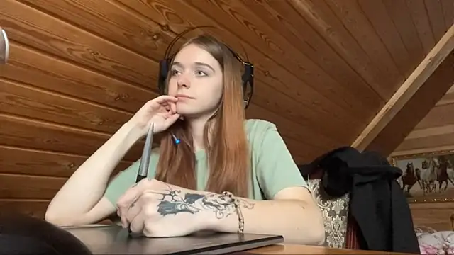 Snapshot of MariaLake chatting on 06/19/26, 04:18 MariaLake online show from 06/19/26, 04:18