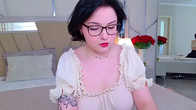 Snapshot of SelenaMindal chatting on 06/04/26, 05:23 SelenaMindal online show from 06/04/26, 05:23