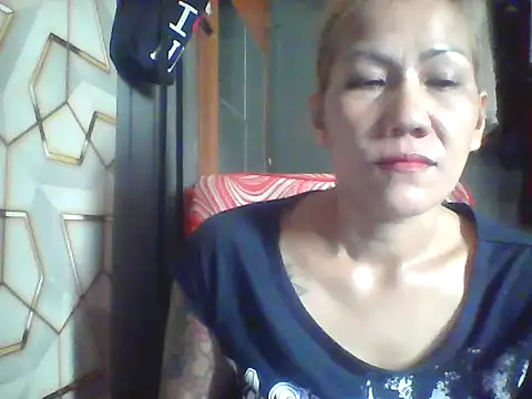 Snapshot of pinayheartaker chatting on 07/12/26, 04:02 pinayheartaker online show from 07/12/26, 04:02