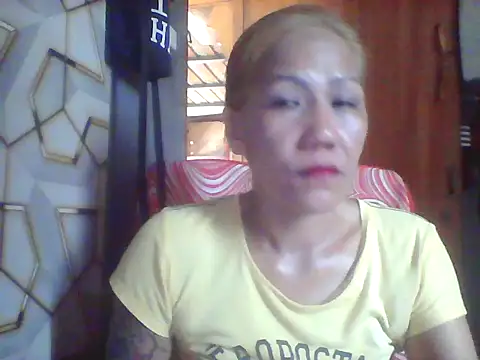 Snapshot of pinayheartaker chatting on 06/22/26, 02:06 pinayheartaker online show from 06/22/26, 02:06