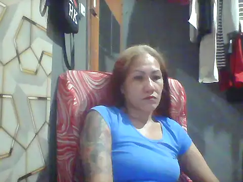 Snapshot of pinayheartaker chatting on 06/17/26, 12:15 pinayheartaker online show from 06/17/26, 12:15