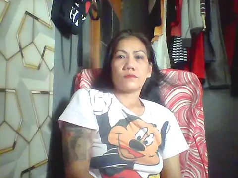 Snapshot of pinayheartaker chatting on 05/30/26, 01:45 pinayheartaker online show from 05/30/26, 01:45