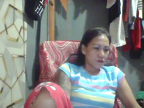 Snapshot of pinayheartaker chatting on 06/10/26, 01:12 pinayheartaker online show from 06/10/26, 01:12