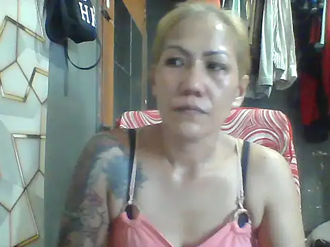 Snapshot of pinayheartaker chatting on 07/06/26, 04:19 pinayheartaker online show from 07/06/26, 04:19