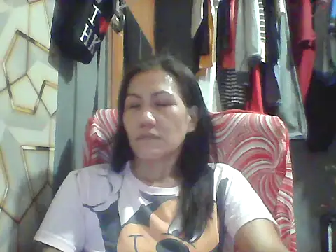 Snapshot of pinayheartaker chatting on 05/30/26, 03:28 pinayheartaker online show from 05/30/26, 03:28
