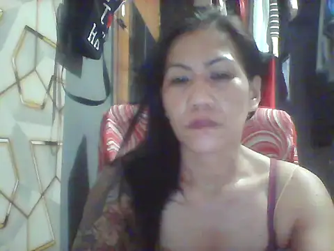 Snapshot of pinayheartaker chatting on 06/02/26, 03:12 pinayheartaker online show from 06/02/26, 03:12