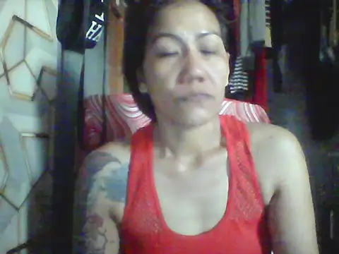 Snapshot of pinayheartaker chatting on 05/31/26, 10:32 pinayheartaker online show from 05/31/26, 10:32