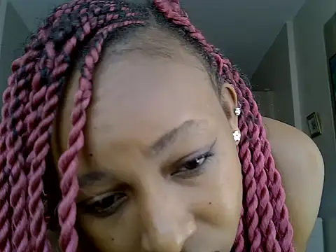 Snapshot of cocolaurah chatting on 06/07/26, 11:37 cocolaurah online show from 06/07/26, 11:37