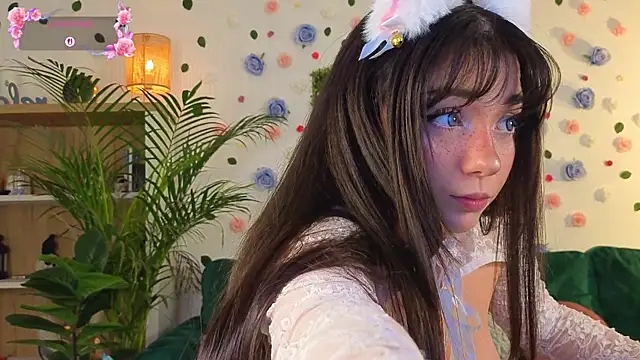 justmeavery online show from 06/26/26, 03:34