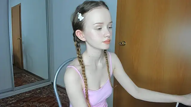 Snapshot of babymolly2 chatting on 07/02/26, 06:25 babymolly2 online show from 07/02/26, 06:25
