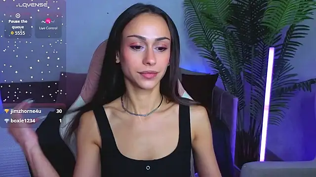 Petite Moly online show from 06/22/26, 03:25