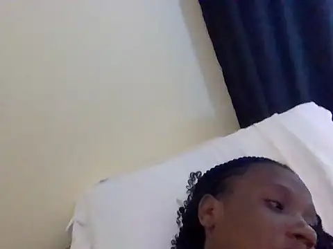 Snapshot of Sexxy_petite1 chatting on 07/09/26, 12:55 Sexxy petite1 online show from 07/09/26, 12:55