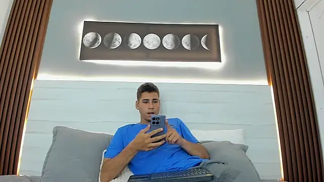 Mauro boy online show from 07/06/26, 07:05