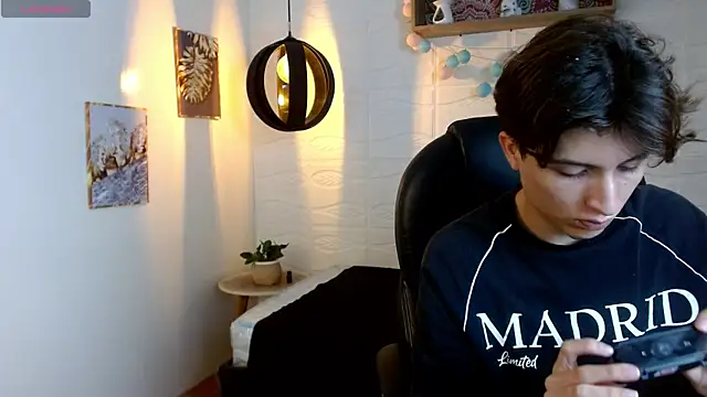 Marcoviolet online show from 06/15/26, 08:19