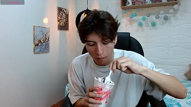 Marcoviolet online show from 06/18/26, 07:41