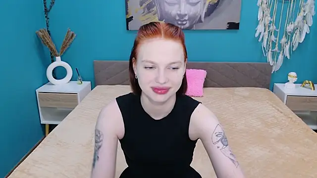 Snapshot of Nora_Finch chatting on 06/19/26, 10:32 Nora Finch online show from 06/19/26, 10:32