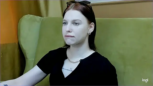 Snapshot of Nora_Finch chatting on 06/10/26, 10:05 Nora Finch online show from 06/10/26, 10:05